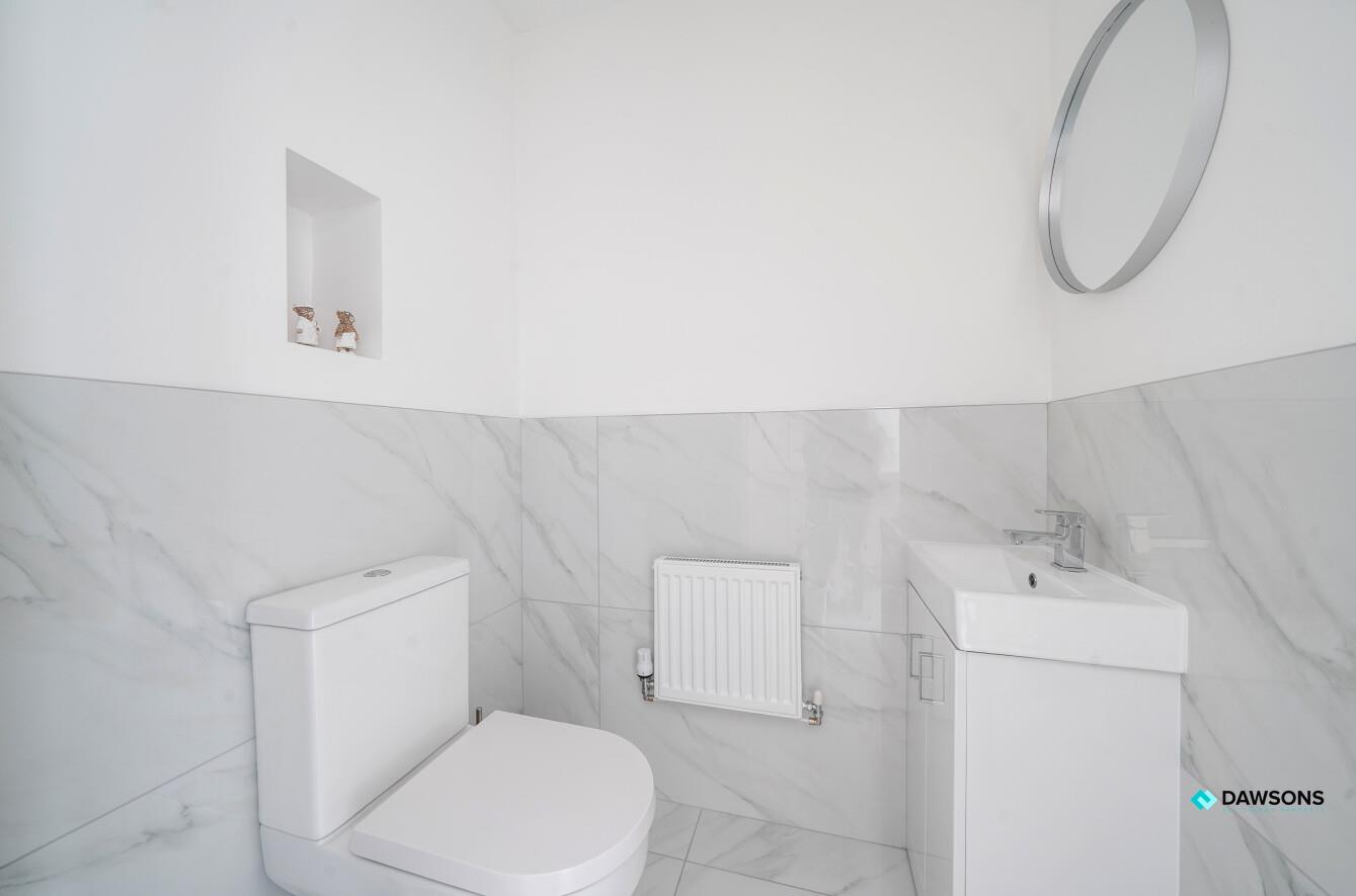 Trosserch Road, Llangennech, Llanelli, SA14 8AX